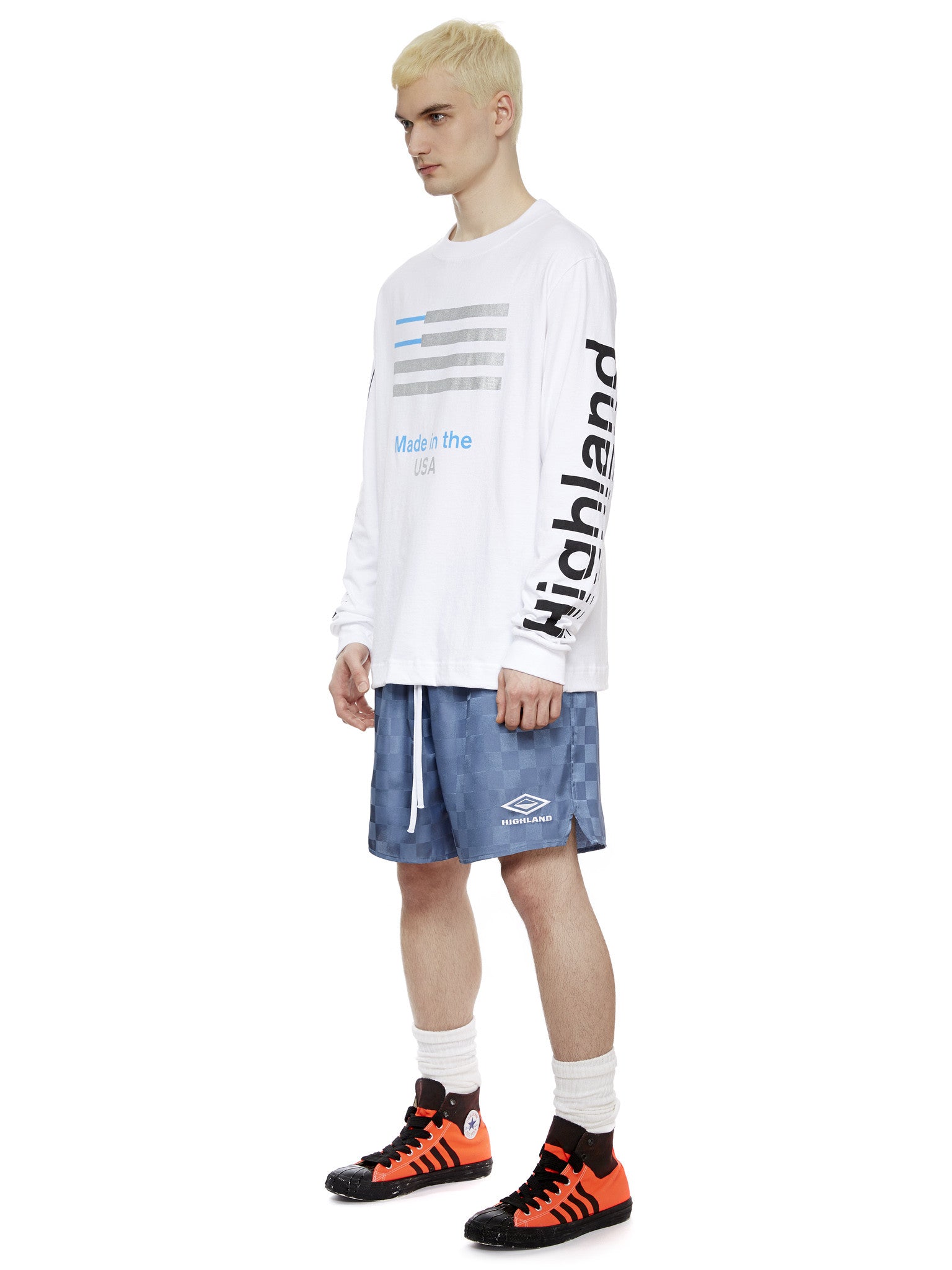 L/S Logo T-Shirt in White/Silver